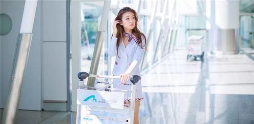 制服 蓝色丝袜 av,蓝色丝袜的神秘魅力